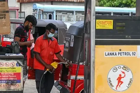 மாதிரி: இலங்கையில் எரிபொருள் விலை மீண்டும் திருத்தம்